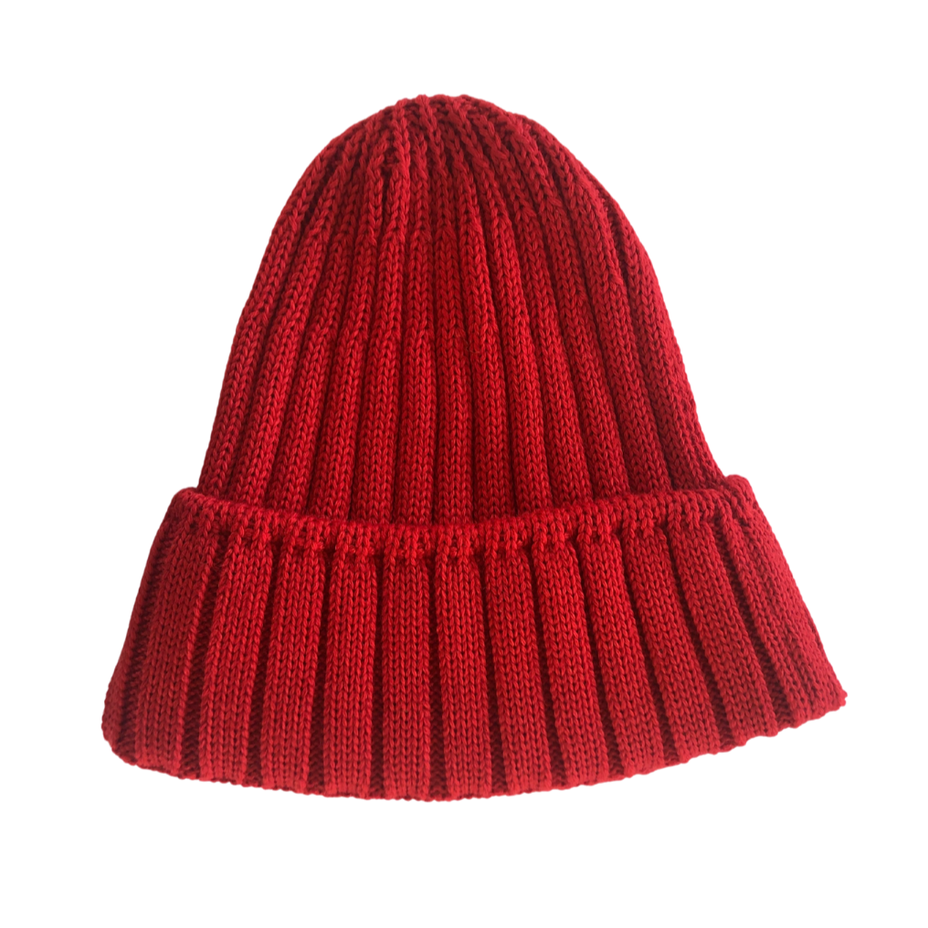 Cappello in morbida maglia a coste con risvolto e interno in pile.  La vivacità dei colori crea un'atmosfera estrosa in tutta la collezione.